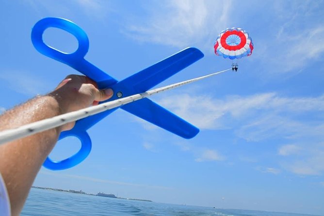 Parasailing in Key West at Smathers Beach - Should You Book This Key West Parasail?