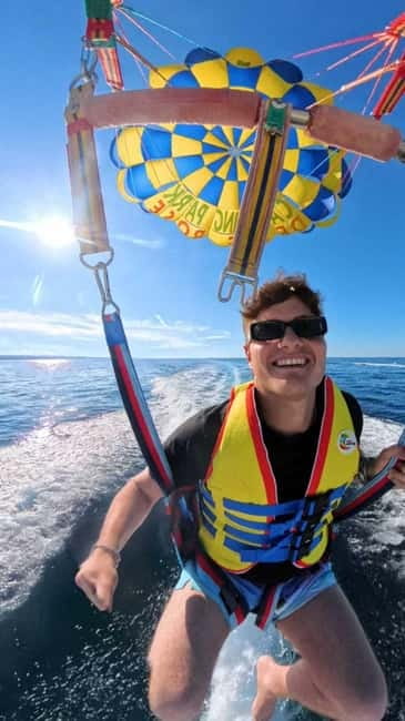 Parasailing in Polignano: A parachute adventure - Booking, cancellation, and timing advice