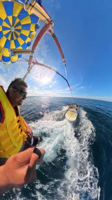 Parasailing in Polignano: A parachute adventure - Should you book it?