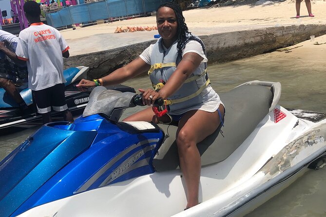Parasailing & Jetski Water Activities in Montego Bay - Parasailing at 200 Feet
