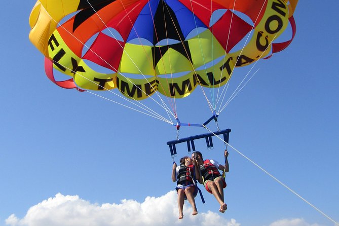 Parasailing Malta - The safety briefing and harness setup