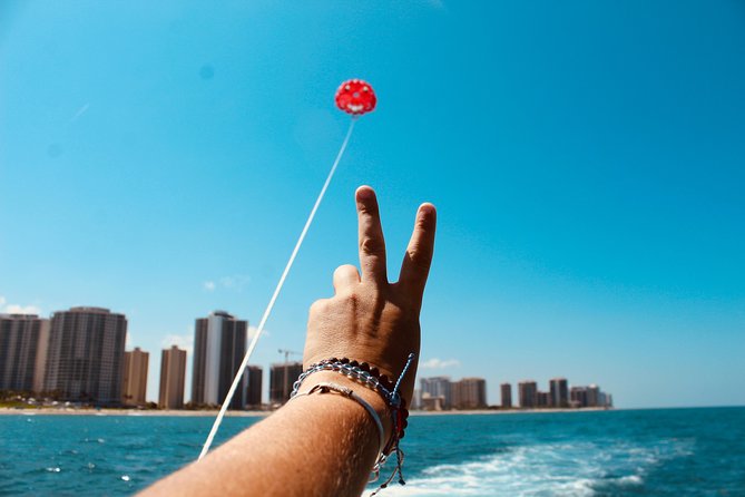 Parasailing Palm Beach - Ten to twelve minutes above the Atlantic