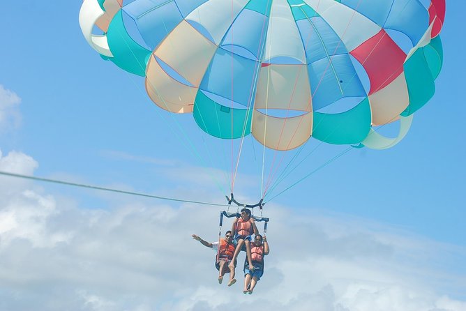 Parasailing Punta Cana - Taking off above Bavaro’s palm-lined coast