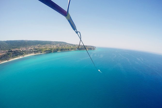 Parasailing Single Flight to Tropea in Small Group - Takeoff, Flight, and Landing