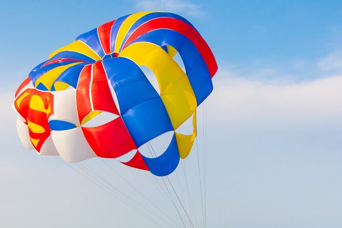 Parasailing Tour en Barcelona - Booking and cancellation details