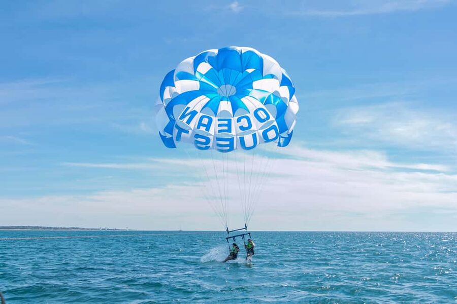 Parasailing Vilamoura - Eight to ten minutes above Vilamoura