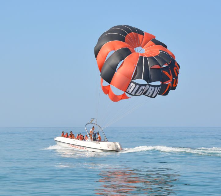 Parasailing Vilamoura - Who will enjoy this most?