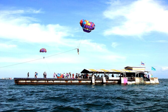 Pattaya: Parasailing Experience - From Pattaya Beach to the floating platform
