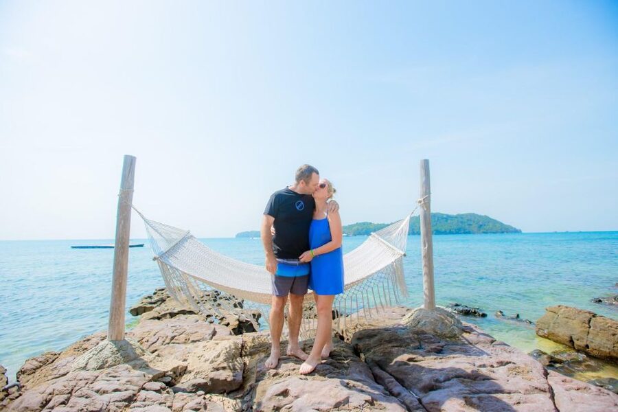 Phu Quoc: Explore 3 Islands & Parasailing and Jetski Combo - Reaching the Islands by Canoe