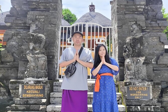 Private Bali Romantic Couple Tour with Parasailing Adventure - What the private format adds