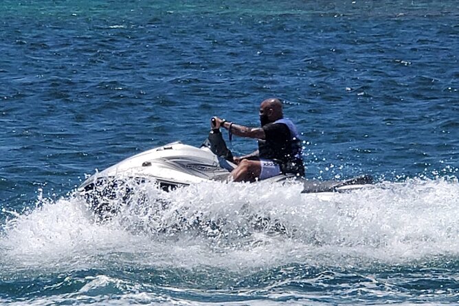 Private Parasailing and Jet Skiing at Montego Bay - A short beachside tour before the main activity