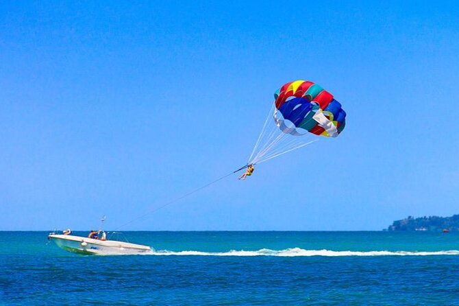 Private Parasailing, Banana & Sofa Boat Experience in Hurghada - A Crew Built Around Simple Safety