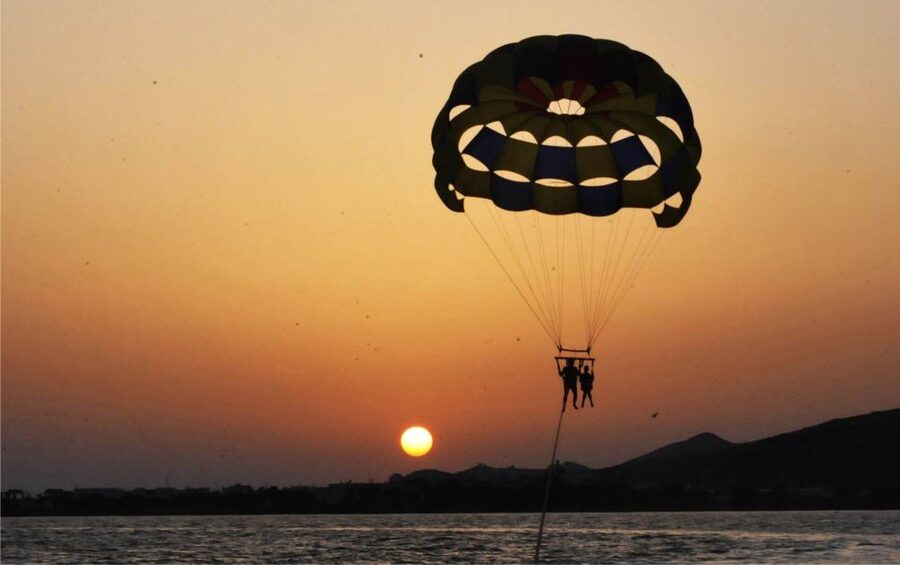 Puerto del Carmen: 10-Minute Parasailing Expereince - Key points before you book