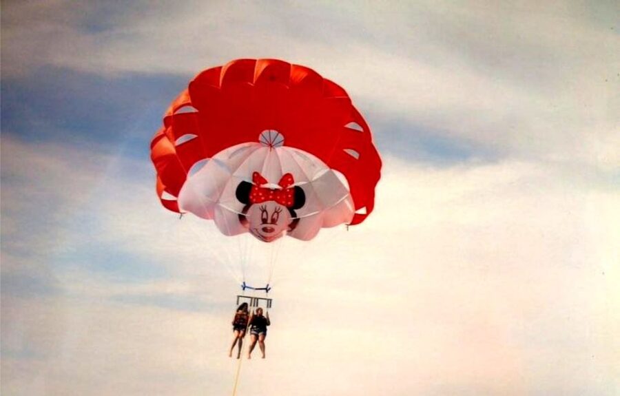 Puerto del Carmen: 10-Minute Parasailing Expereince - Practical timing and what to bring