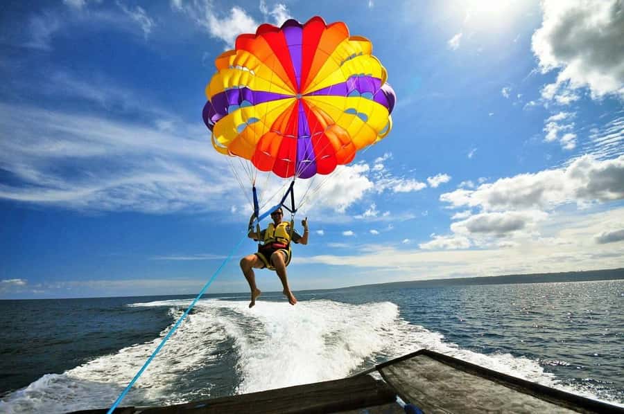 Sharm: Banana, Sofa Boat or Parasailing watersports & pickup - Who should book this Sharm water-sports activity