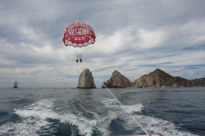 Single or Double Parasailing in Cabo with Views of The Arch - Who will enjoy this most?