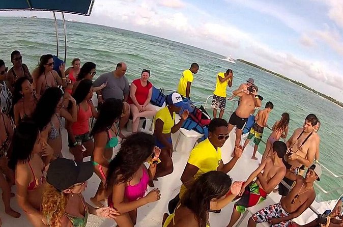 Snuba Snorkelking Parasailing and Catamaran Pack - Drinks, snacks, and the food value