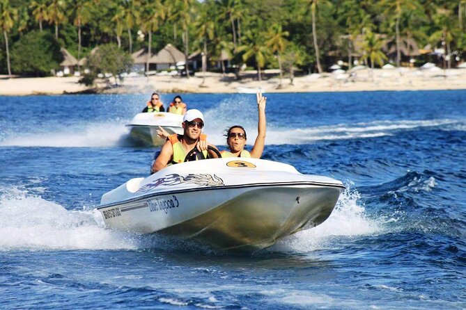 Speed Boat Activity with Snorkeling and Parasailing in Punta Cana - Bávaro natural pool and the open-water setting
