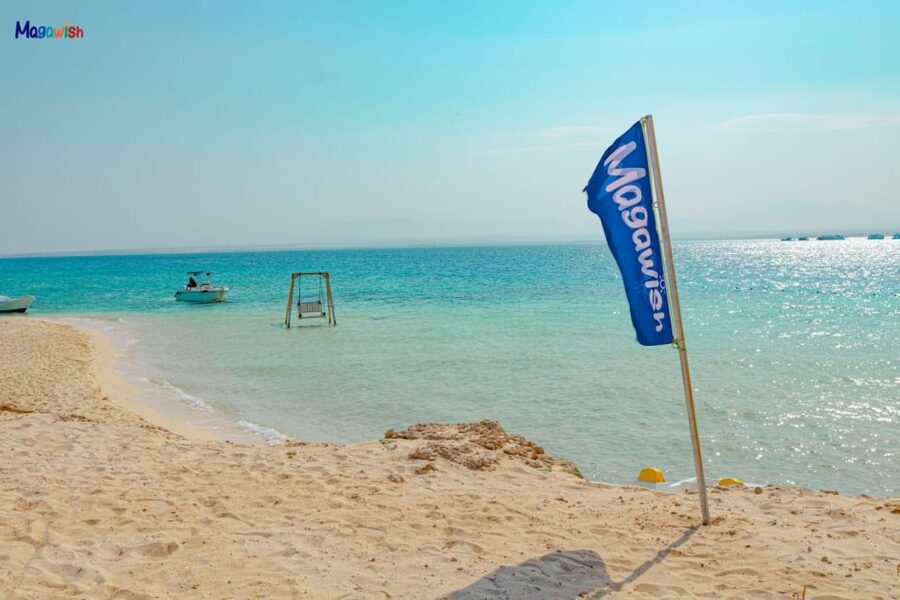 Speedboat,Parasailing, Snorkeling & Piece Of Paradise Island - A full Red Sea day in a speedboat