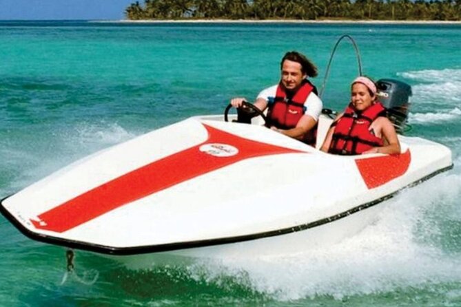 Speedboats and Parasailing Combo - A water adventure with an identity problem