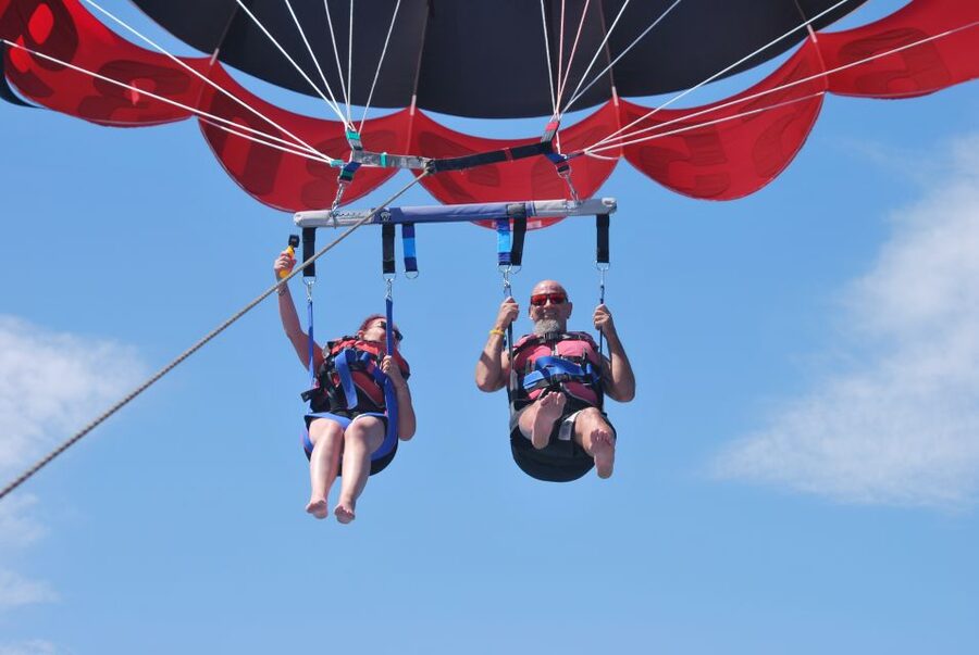 Torrevieja: parasailing experience - What the views add to the flight