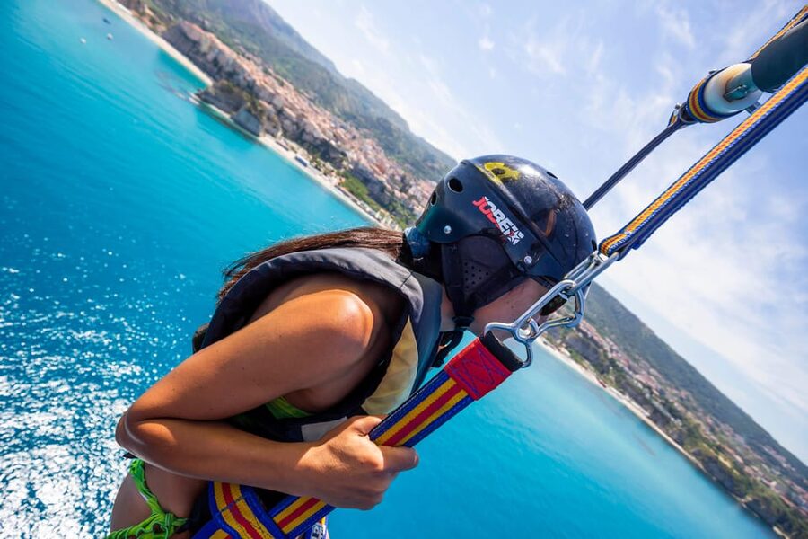 Tropea: Parasailing Experience - Who will enjoy this most?
