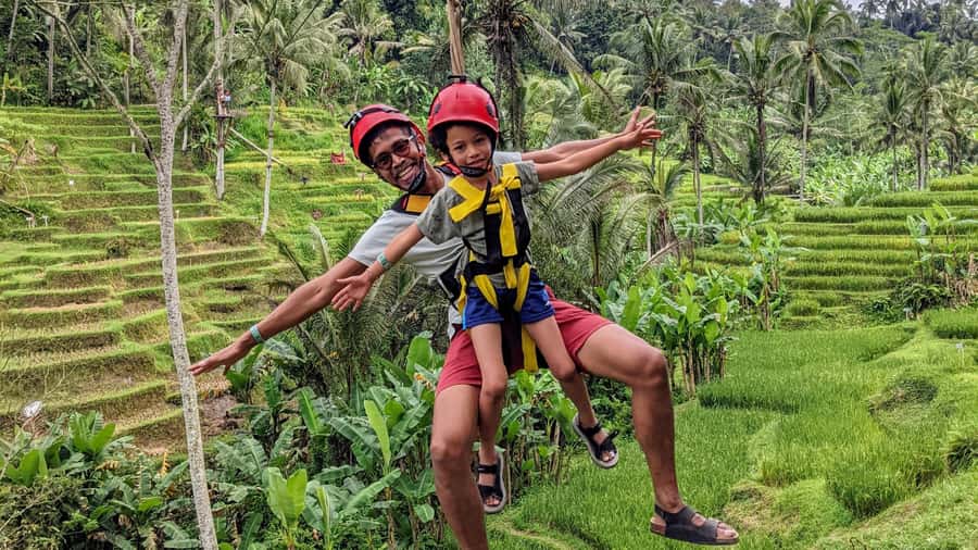 Ubud Zipline & Watersport (Jetski, Parasailing, BananaBoat) - Jet skiing with an instructor for 10 minutes