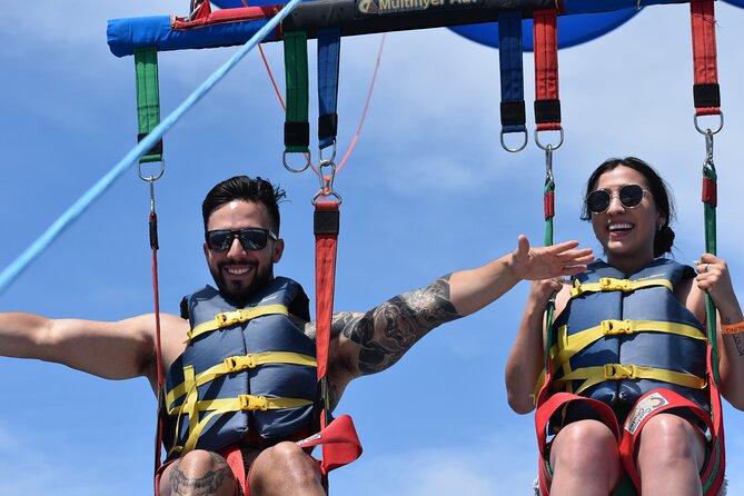 Waikiki: Parasailing in Hawaii - What $45 really buys you